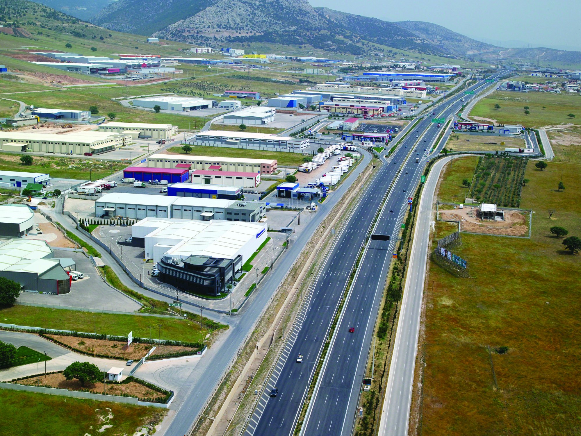 Πανοραμική άποψη της περιοχής και της Αττικής Οδού
